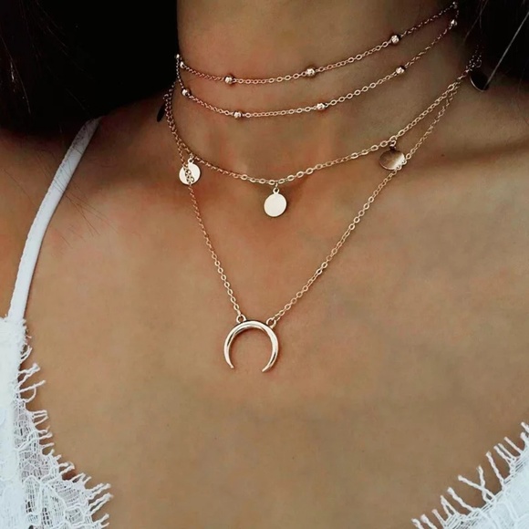 Fashion Jewelry Jewelry - Moon necklace.